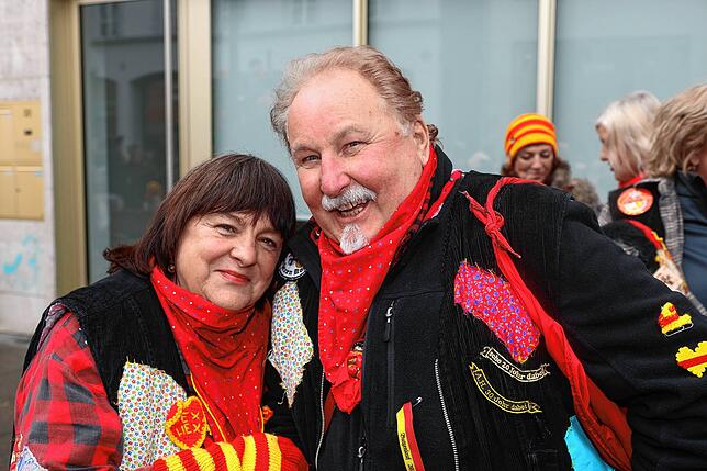 Bild 23: Die Konstanzer Fasnacht außer Rand und Band! Hästräger feiern auf der Marktstätte – die schönsten Bilder!