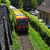 Die Regionalbahn 31 auf ihrem Weg entlang der Bodensee-Strecke kommt am ehemaligen Überlinger Ostbahnhof vorbei.