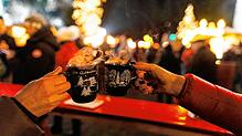 Welche Weihnachtsmärkte gibt es 2024 am Bodensee, im Schwarzwald, am Hochrhein und in der benachbarten Schweiz? Hier gibt es alle Infos.
