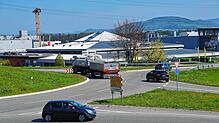 Noch immer eine Problemstelle im Rheinfelder Verkehr: Am Turbinenkreisel häufen sich die Unfälle.