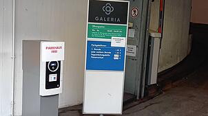 Frei parken im Karstadt-Parkhaus konnte man in dieser Woche.