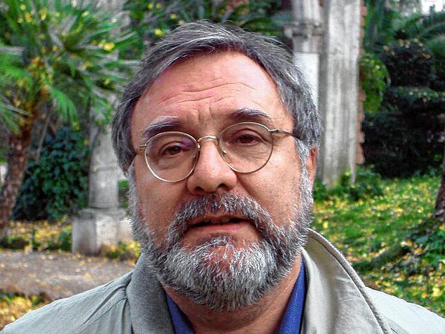 Der römische Journalist Marco Politi ist Vaticanista. Seit 40 Jahren beschäftigt er sich mit dem Vatikan und seinen Akteuren.