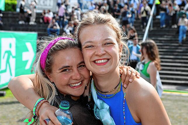 Bild 20: Gute Laune und ein volles Stadion beim zweiten Tag des Campus-Festivals 2023