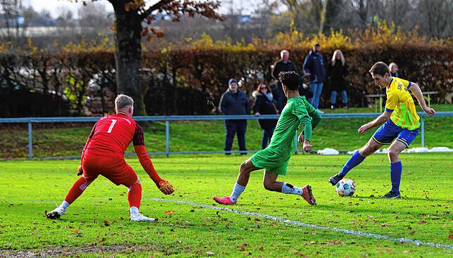 Bild 3: Unsere Bildergalerie zum Landesliga-Duell zwischen der SpVgg F.A.L. und der DJK Donaueschingen