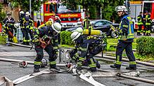 Im Einsatz: Die Feuerwehren trafen sich zum Wettkampf in Wittenhofen.