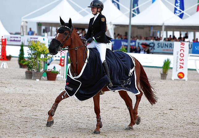Bild 2: Reitsport pur beim Fest der Pferde am Freitag