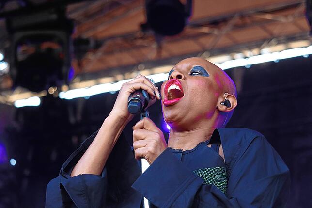 Bild 23: Skunk Anansie rockt Markdorf: 2500 Fans feiern furiosen Open-Air-Auftakt – die besten Bilder!