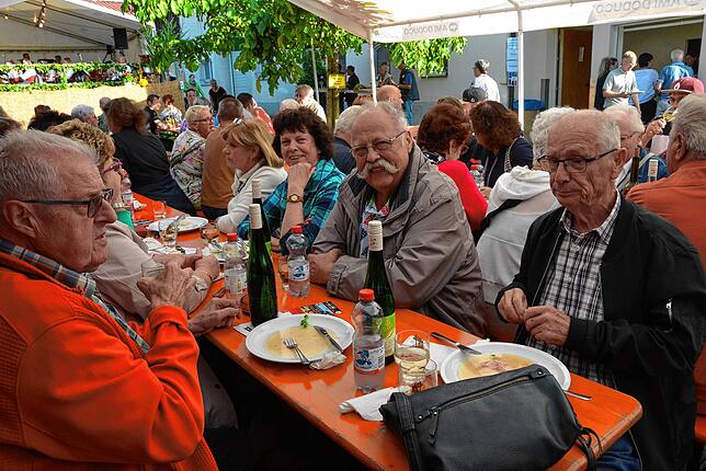 Bild 27: Feierabendhock beim Bermatinger Dorffest: Die schönsten Bilder