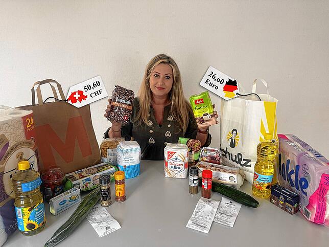 SÜDKURIER-Redakteurin Susann Duygu-D‘Souza hat erneut die Preise in Deutschland und der Schweiz verglichen. Wie sieht die ...