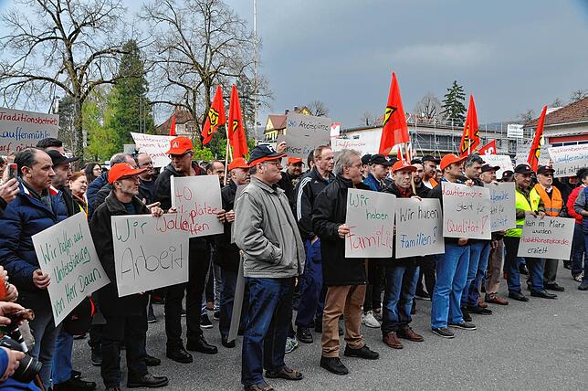 Am Samstag den 13.4.2019 fand auf dem Fabrikgelände der Firma Lauffenmühle in Lauchringen eine Kundgebung mit rund 800 Teilnehmern ...