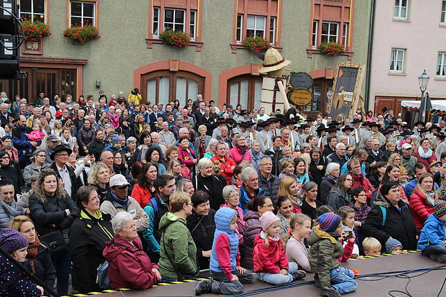 Bild 19: Viel los am Kilbigmontag in Bräunlingen