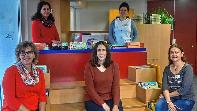 Ein Team: Tanja Nann, Marion Lüber-Schmidt, Sabine Ließfeld, Luisa Giordano und Katarzyna Röhringer haben den Überblick über 15.000 ...