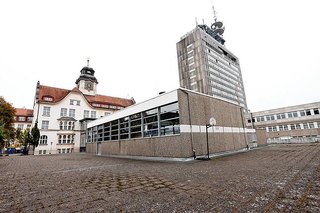 Ab 2022 Geschichte: Die Theodor-Heuss-Sporthalle. Schulkinder sollen dann in die Petershauser Halle in der Jägerkaserne gehen.