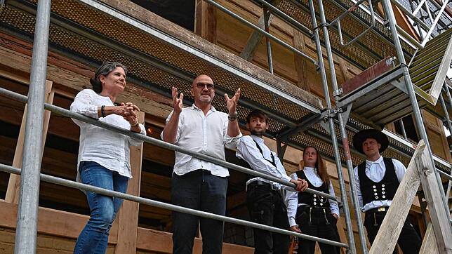 Astrid und Matthias Kreibich erzählen vom Haus und den Arbeiten.