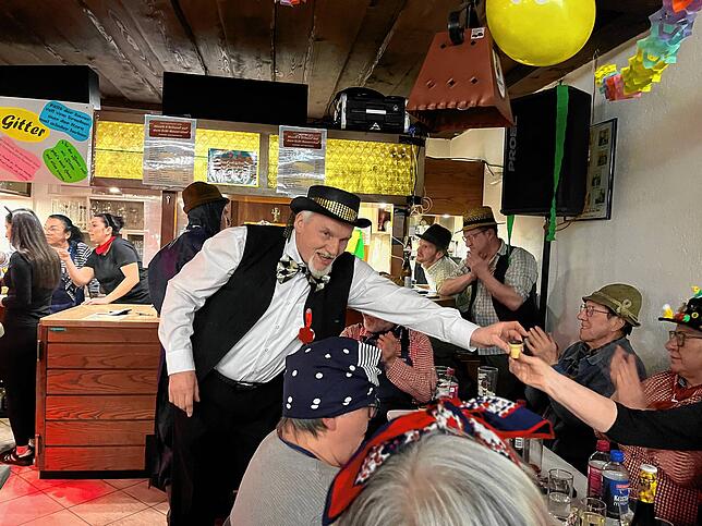 Bild 30: Beim Kappenabend in Donaueschingen wird die Sau herausgelassen: Das sind die schönsten Impressionen