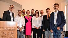 Bürgermeister Volker Frede (links) freut sich auf die Amtsperiode mit dem neu gewählten Gemeinderat: (von links) Lukas Frey, Klaus ...