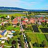 Umgeben von Grünflächen und Wäldern liegt Ittendorf zwischen Markdorf und Stetten. Südlich des Markdorfer Teilortes wird die Stadt in ...