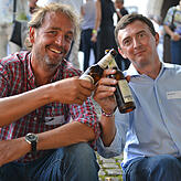 Ralf Hoegger und Gian Luca Morino von Stings Weingut Palagio in der Toskana.