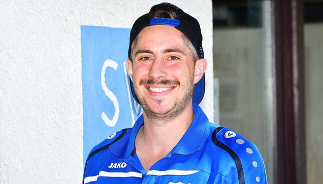 Lucas Jehle (31) spielt seit Juli beim SV 08 Laufenburg II. Begonnen mit Fußball hat er beim SV Dogern, wechselte nach dem Umzug seiner ...