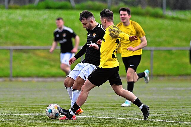 Bild 39: SV 08 Laufenburg unterliegt mit 2:3 beim SC Wyhl &ndash; und wir haben Bilder!