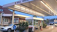 Eine zusätzliche Querung über den Rhein, hier der Grenzübergang bei Waldshut-Koblenz, ist angesichts der Verkehrsproblematik auch für ...