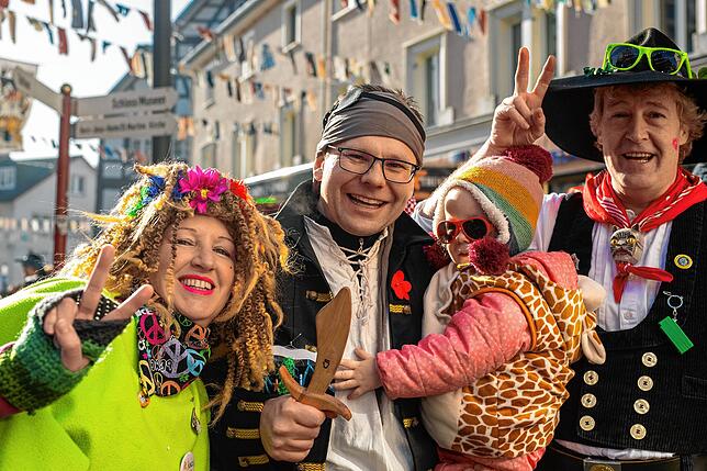 Bild 6: Bilder vom Schmotzigen Dunschdig in Meßkirch (Teil 1/3)