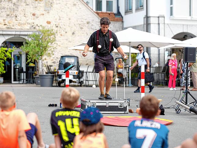 Bild 16: Kulturufer in Friedrichshafen: Buntes Treiben am Tag (Teil 2)