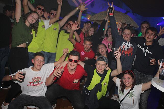 Bild 6: Bilder der großen Feuerwehr Meets Malle-Party in Furtwangen (Teil2)