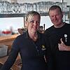 Silvia Minde und Oliver Krüger hinter der Theke in der Terrasse Dingelsdorf. Gemeinsam mit Krügers Ehefrau Samran betreiben die beiden ...