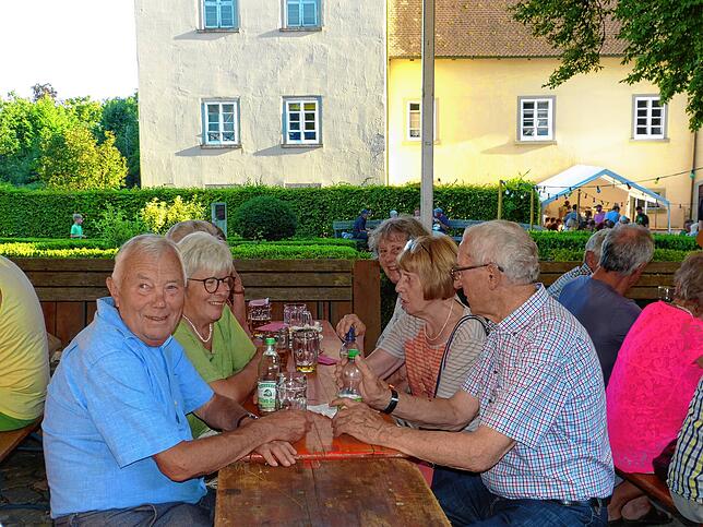 Bild 14: Lindenfest wieder einmal ein voller Erfolg