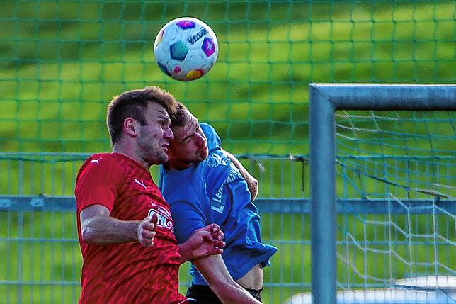 Bild 3: SG Mettingen/Krenkingen feiert späten 2:1-Sieg gegen TuS Binzen &ndash; und wir haben Bilder!