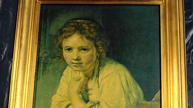 Ein Beinahe-Rembrandt fürs Wohnzimmer gefällig? „Das Mädchen am Fenster“, eine Kopie des Rembrandt-Gemäldes, ist jetzt bei der ...