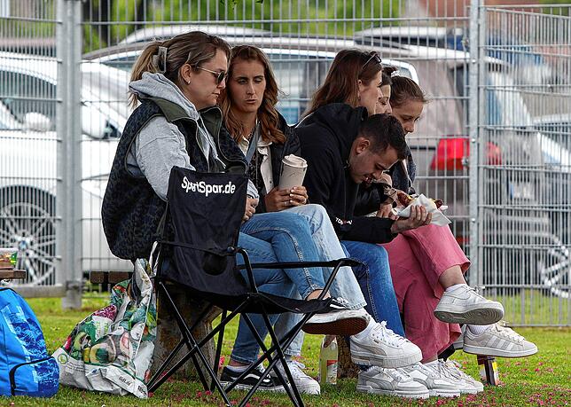 Bild 22: Der TSV Aach-Linz kantert Spfr Owingen-Billafingen 7:0 nieder. Wir waren mit der Kamera dabei.