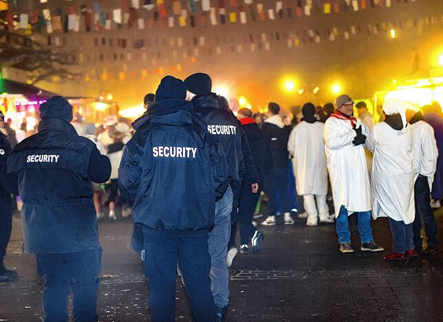 Bild 2: Fasnacht 2023 - Fotos vom Hemdglonkerumzug in Radolfzell