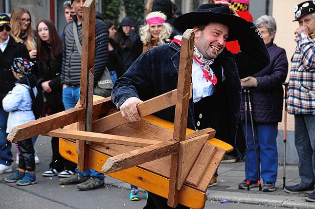 Bild 7: So schön war der Schmotzige in Überlingen: Tausende feiern auf den Straßen und in den Gassen
