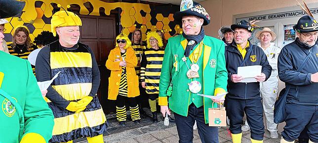 Bild 43: Ausnahmezustand in Wutöschingen: Der Rathaus-Sturm am schmutzigen Dunschtig in Bildern