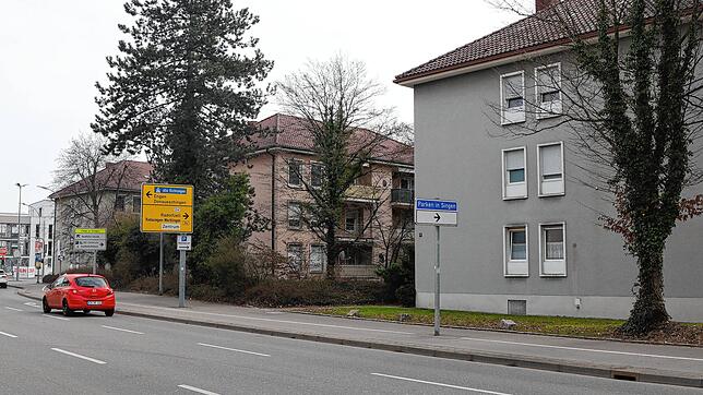 Drei Häuser an der Schaffhauser Straße, Ecke Hauptstraße in Singen sollen abgerissen werden &ndash; hier ein Archivbild vom März. Damit ...