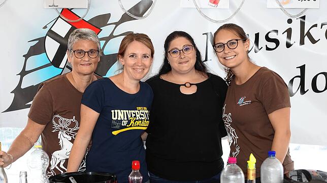 Bild 24: Gute Stimmung beim Hafenfest! Am Wochenende geht es in Staad nochmal rund