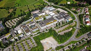 Diehl Defence plant in Überlingen auf einer freien Fläche an der Nußdorfer Straße einen Neubau. In ihm soll die Konzernzentrale künftig ...