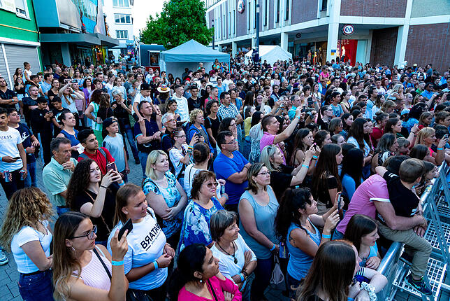 Kulturnacht Schwenningen.
Kleiner Muslenplatz Hip-Hop-Gruppe "Move It" TSC Schwenningen