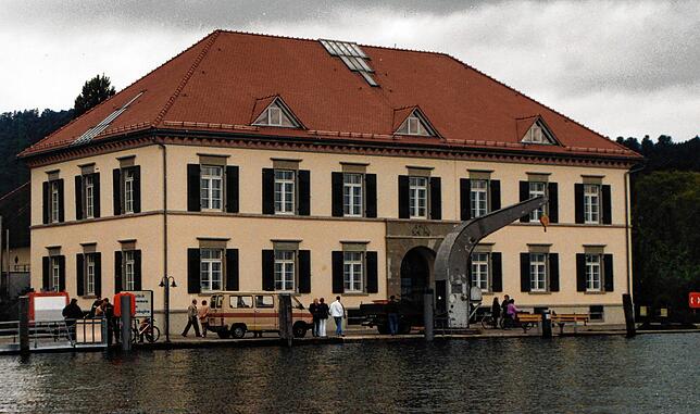Bild 8: Gedächtnis der Region: Bilder vom Hochwasser 1999 in Bodman-Ludwigshafen