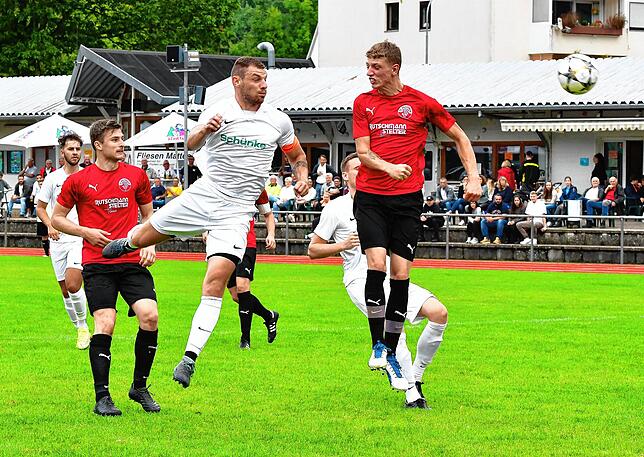 Bild 13: FC Hochrhein gewinnt 1:0 bei der SG FC Wehr/Brennet &ndash; und wir haben die Bilder!