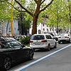 (Archivbild) Einkaufstag in Konstanz: In der Laube herrscht zähfließender Verkehr, die wenigen Stellflächen in der Mitte sind heiß begehrt.