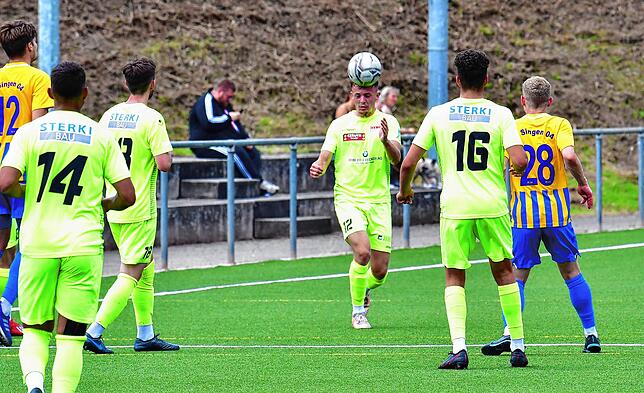 Bild 6: FC Solothurn zieht gegen den FC Singen 04 beim Grieshaber-Cup des SV 08 Laufenburg ins Finale ein &ndash; und wir haben Bilder