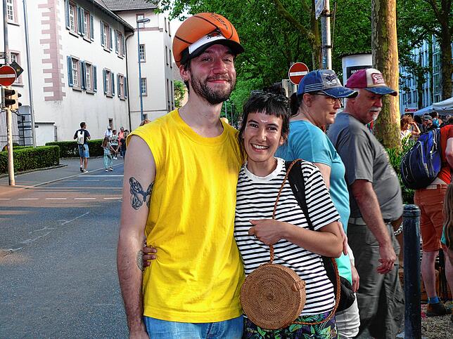 Joaquin Galar und Anika Bermeo kommen ursprünglich aus Argentinien und sind Musiker. In Konstanz leben sie, weil es hier so schön ist. ...