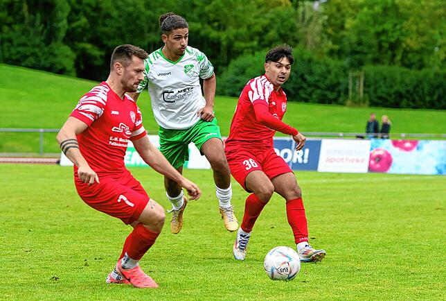 Bild 26: Aufsteiger FC RW Salem besiegt Absteiger DJK Donaueschingen 2:0. Die besten Bilder!