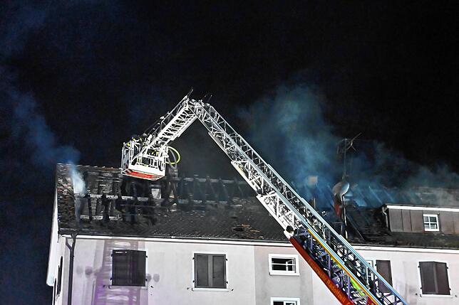 Bild 20: Stockach: Brand in Mehrfamilienhaus in der Radolfzeller Straße - Bilder!