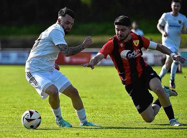Nächstes Derby: Eine Woche nach dem Auftakt in Tiengen steht Sandro D‘Accurso und dem SV 08 Laufenburg schon das nächste regionale Duell ...