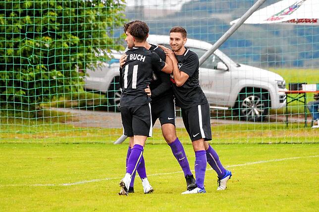 Bild 13: SV Buch setzt sich mit 4:1 gegen den FC Hochrhein durch &ndash; und wir haben die Bilder!