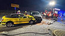Am Samstagabend ist es zwischen Singen und Steißlingen zu einem schweren Verkehrsunfall gekommen. Dabei wurden vier Personen – darunter ...